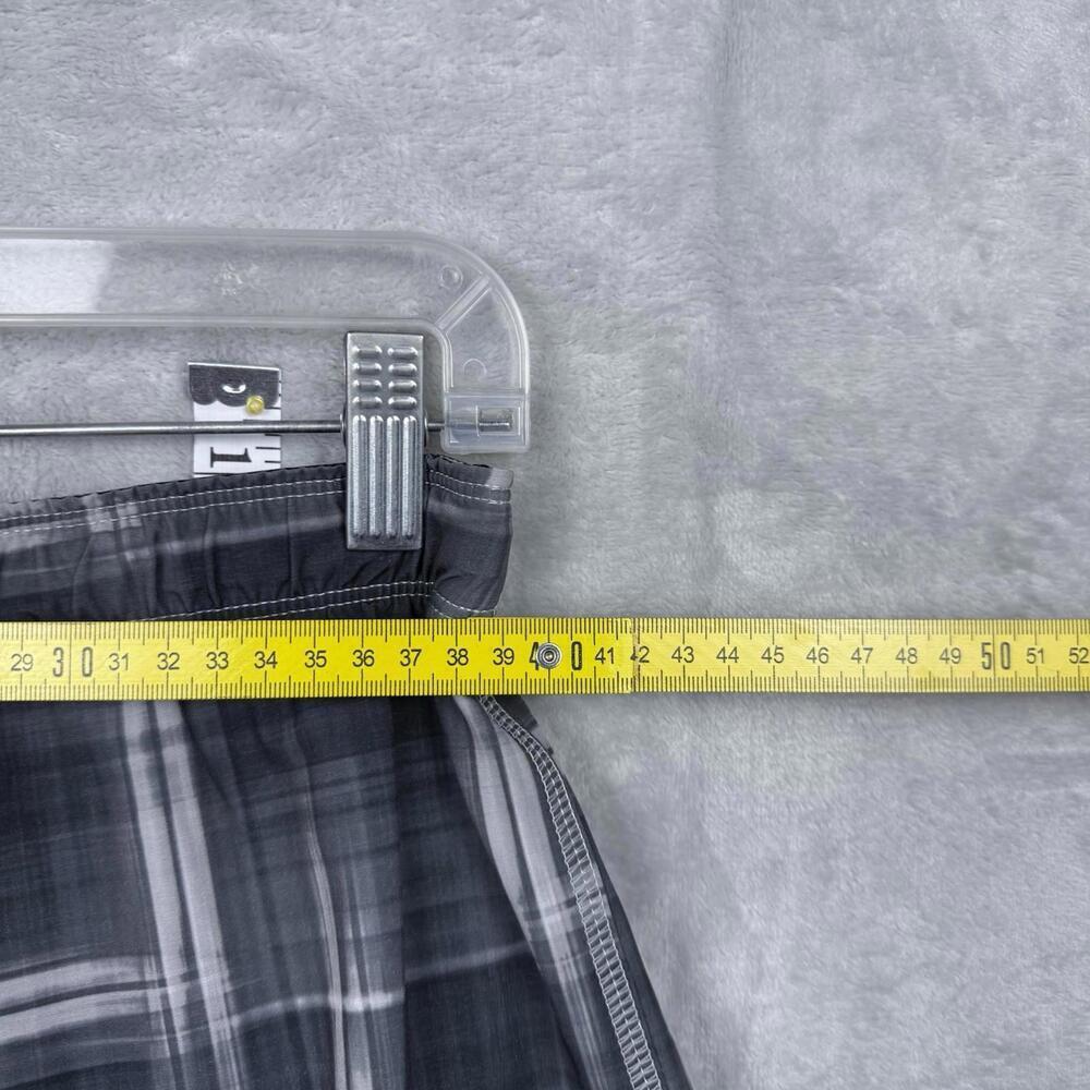 Nike Dri-FIT Plaid Running Shorts Women M Gray White Stretch Build In Tight Gym - Picture 9 of 9